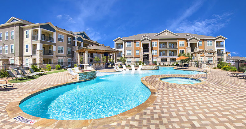 The Oasis at Pavilion Park Apartments in Midland TX
